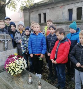 Pamiętamy – wyjście na cmentarz