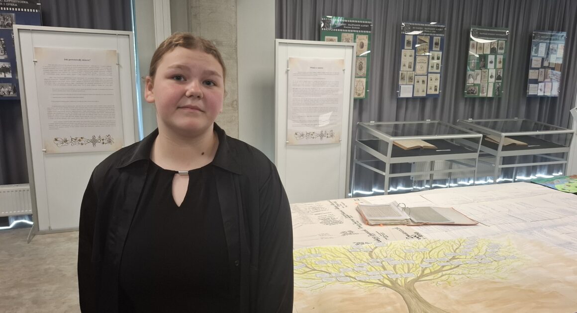 NATALIA KURKOWSKA Z NAGRODĄ ZA PRACĘ GENEALOGICZNĄ