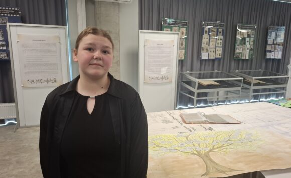 NATALIA KURKOWSKA Z NAGRODĄ ZA PRACĘ GENEALOGICZNĄ