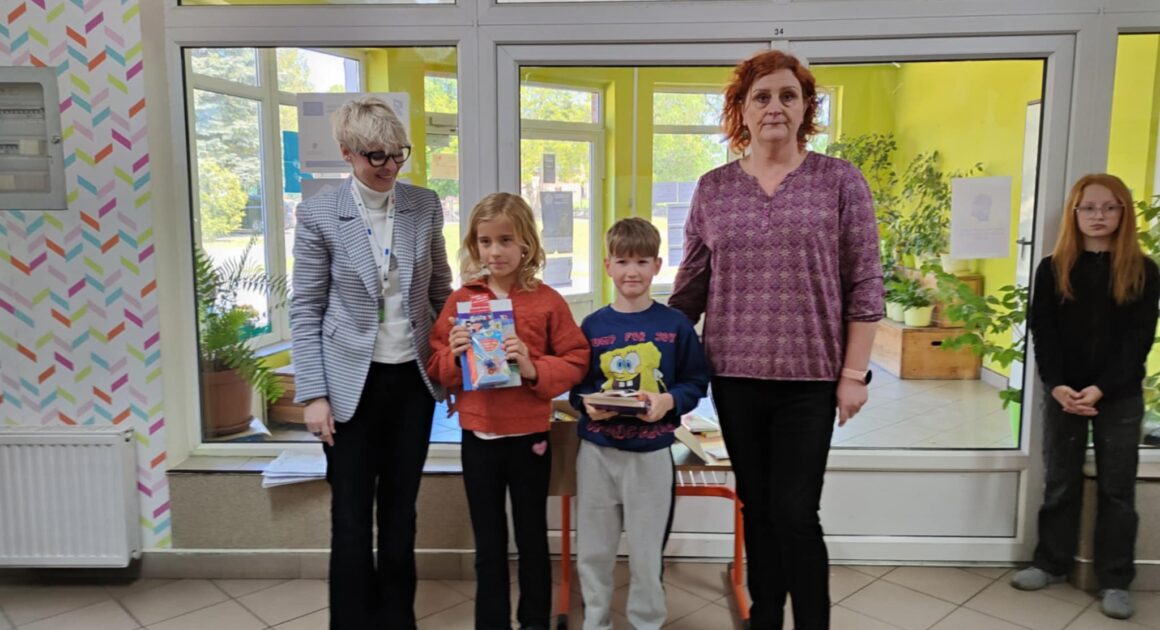 MAJ MIESIĄCEM KSIĄŻKI