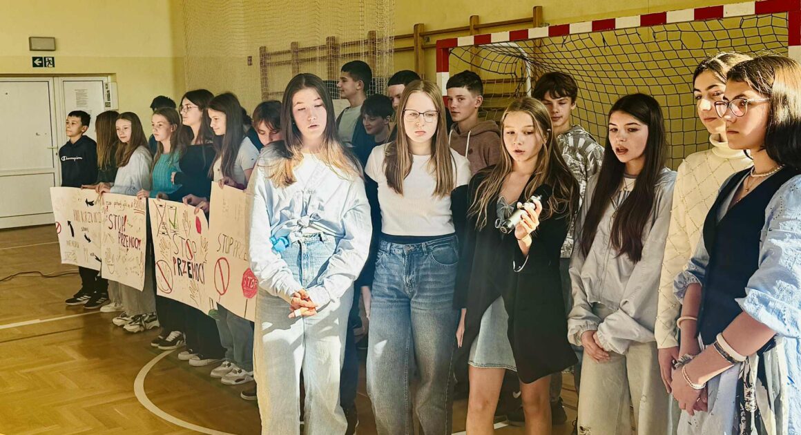 STOP PRZEMOCY RÓWIEŚNICZEJ